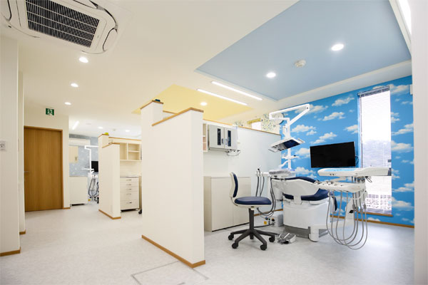 たつみの歯科クリニックの診察室1